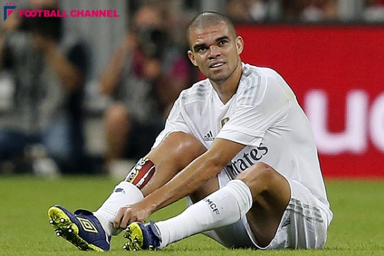 レアルの最終ラインに緊急事態。S・ラモスに続きペペも離脱へ