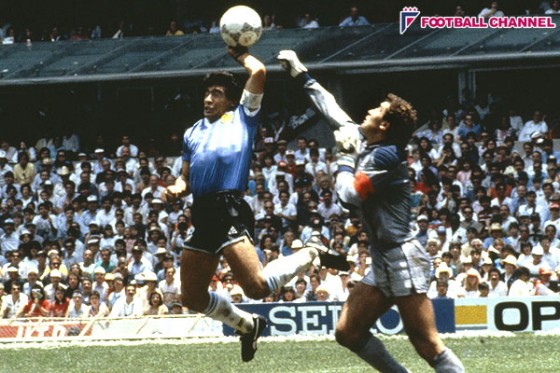 ブンデスでも起きた大誤審。“神の手”によって決まった5つのゴール