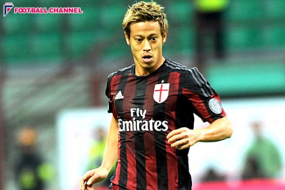 本田、3トップの左サイドで先発へ。逆境から見出した新境地、“逆足ウイング”と異なる役割とは