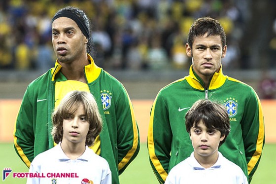 エンリケ監督、ネイマールに元同僚の面影を見る「ロナウジーニョのよう」