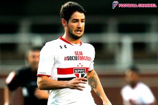 本田はイングランドからどう評価されているのか。噂されるプレミア移籍、実現でも待ち受ける厳しい現実