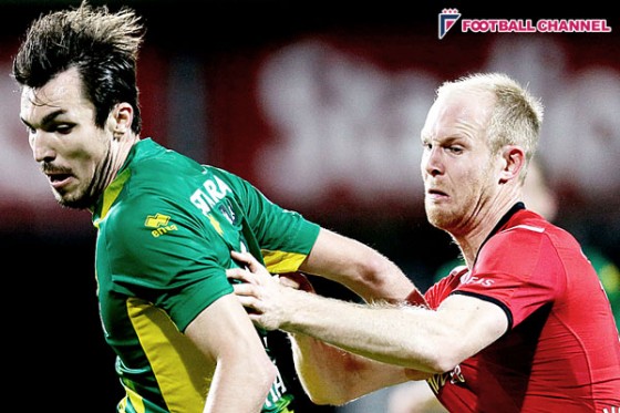 好調ハーフナー、肋骨を骨折。AZ戦で負傷交代