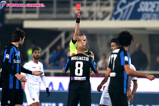 【今週の欧州サッカー通信簿】レスターでハット達成のウインガーをベスト選手に。ワースト選手は？