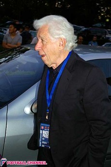 一つの新聞記事がもたらした危機。サポーターを敵に回した豪州連盟とAリーグ