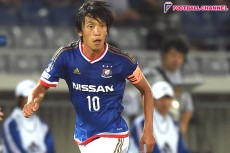 横浜FM、堅い守備は健在も得点力に泣く。来季は“絶対的ストライカー獲得”が必須【2015年通信簿】