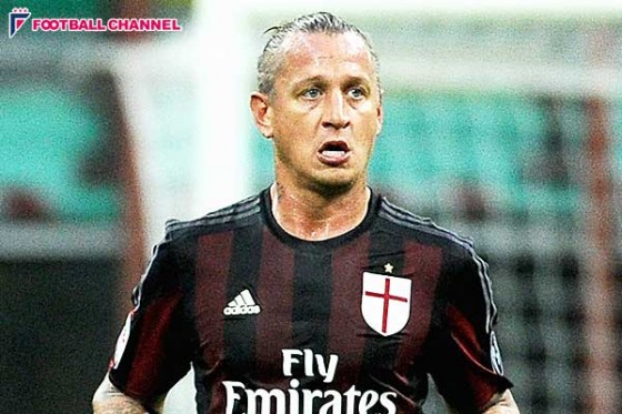 ミラン、ベテランCBの獲得をマルセイユに提案？　ライバルクラブへの移籍阻止か