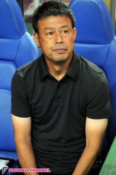 新潟、ブラジル人の誤算もあり停滞。柳下体制時代も一区切り【2015年通信簿】