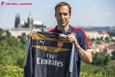 アーセナル、昨季と同じ陣容で首位快走。12年ぶりのリーグ制覇へ【欧州主要クラブ中間査定】