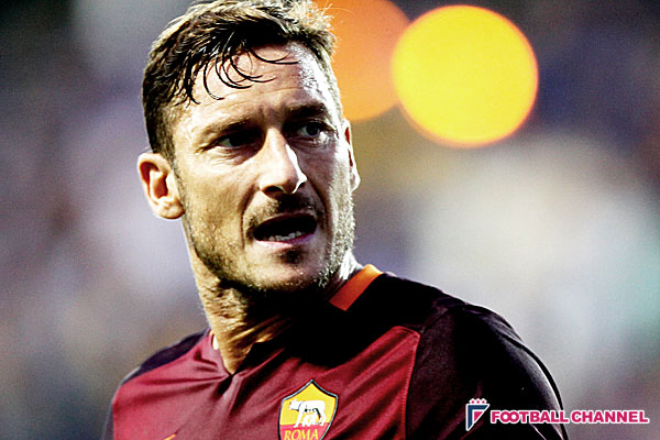 激レア コリンシアン セレブレーションプラチナム トッティ イタリア代表 サッカー＞トッティ 9月にイタリア代表復帰へ - イタリア 写真1枚 国際