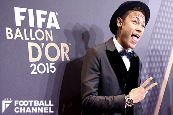 レアル、ネイマール獲得を諦めず。バロンドール授賞式でも交渉していた？