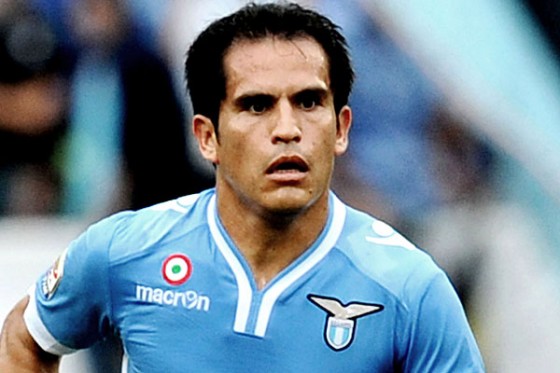 サントス退団後フリーとなっているクリスティアン・レデスマ