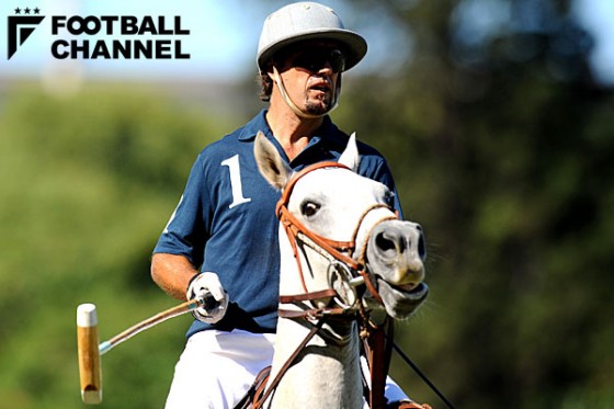 ポロをプレーするガブリエル・バティストゥータ氏