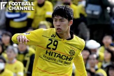 柏レイソルの左利きディフェンダー中山雄太