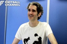 以前日本代表の通訳を務めたフローラン・ダバディさん