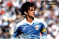 ウルグアイ代表としてプレーし、ラシン・パリでもプレーしたエンゾ・フランチェスコリ