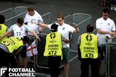 なぜセキュリティチェックで発煙筒は見つからなかったのだろうか