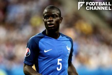 被カウンター時に傑出した対応力を見せるエンゴロ・カンテ