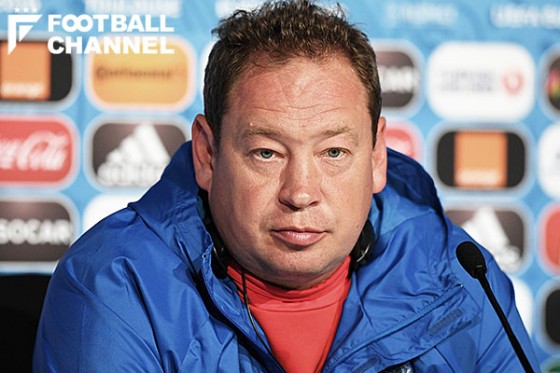 レオニド・スルツキ監督