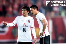 浦和で主にFKのキッカーを務める柏木陽介（左）や槙野智章（右）