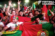 ファンゾーンにもポルトガルサポーターがつめかけた