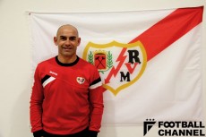 インタビュー当時、パコ・ヘメスはラージョ・バジェカーノの監督を務めていた