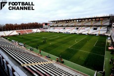 ピッチが狭いことで有名なエスタディオ・デ・バジェカス