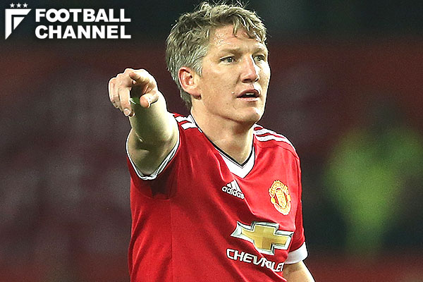 戦力外シュバイニー、マンU残留へ。モウリーニョから冷遇もポジション