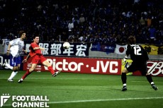 2002年W杯のベルギー戦では、高いラインの裏を破られ失点した