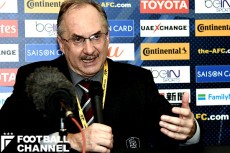 ウリ・シュティーリケ