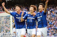 ガンバ大阪戦では相手の隙を見てゴールを奪った齋藤学（中央）