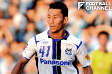 海外へのプレーを経験した後、2012年7月からは1年間再びガンバでプレーした