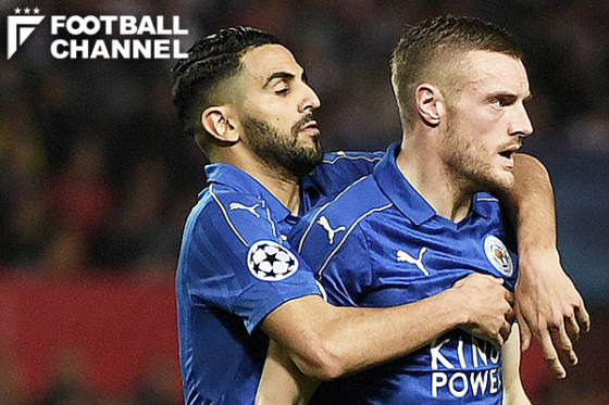 ゴールを決めたヴァーディー(右)