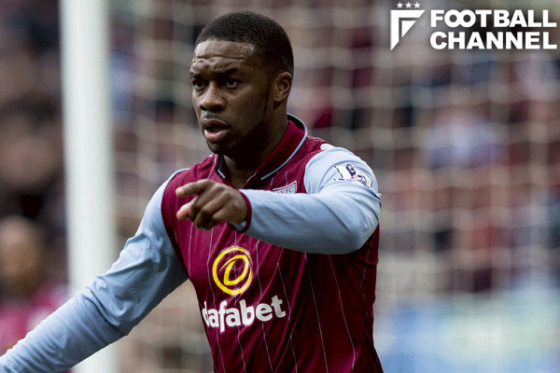 現在は無所属となっているンゾグビア（写真はアストン・ヴィラ時代のもの）