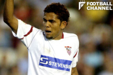 セビージャでプレーした後、バルセロナへ移籍したダニエウ・アウベス