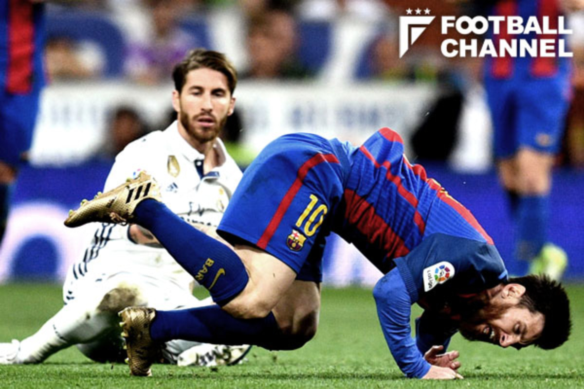 メッシへのファウルで 3人退場 になるべきだった クラシコでの判定に疑問も フットボールチャンネル