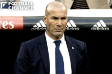 レアル・マドリーのジネディーヌ・ジダン監督。バルサを相手に真正面から受けて立った