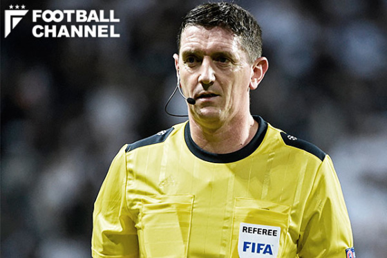 クレイグ・トムソン主審