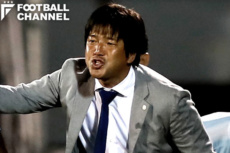 ジュビロ磐田の名波浩監督【写真：Getty Images】