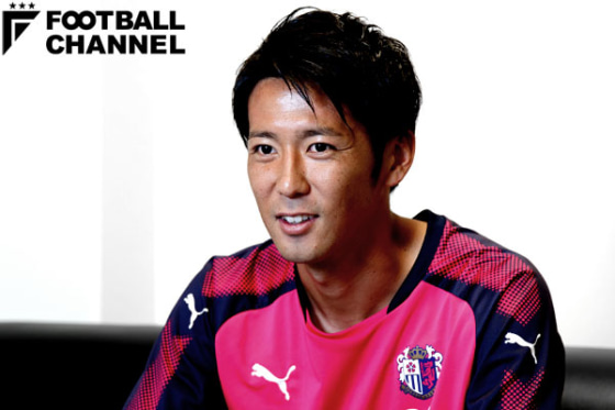 山村和也選手2016年セレッソ大阪サマーユニフォーム 201708081_yamamura_tsujimur-