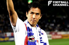 復帰した長谷部をアンカーで先発起用したヴァイッド・ハリルホジッチ監督