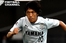 アダイウトンの潜在能力には中村俊輔も舌を巻く