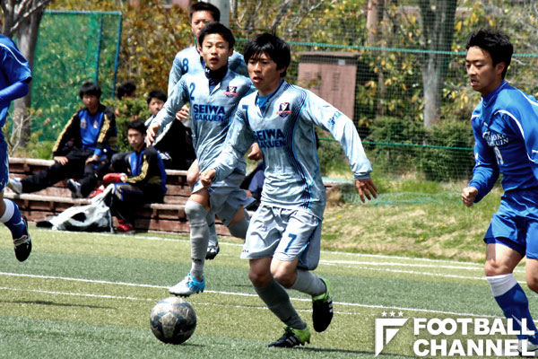 追求するのは2、3人も華麗に抜き去る選手の育成」。聖和学園高校の