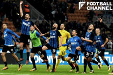 サンプドリア戦後に勝利を喜ぶインテルの選手たち