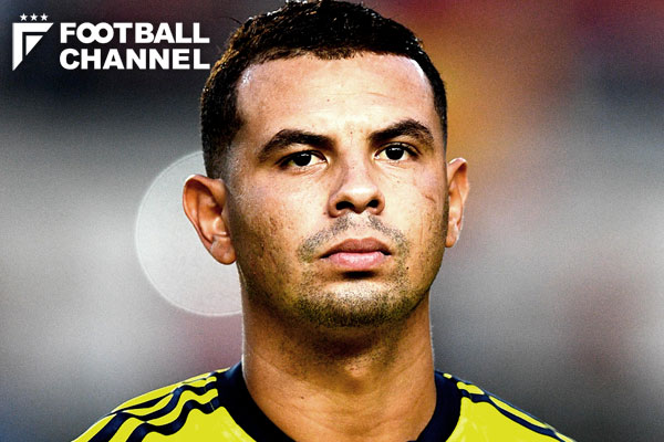 エドウィン・カルドナ