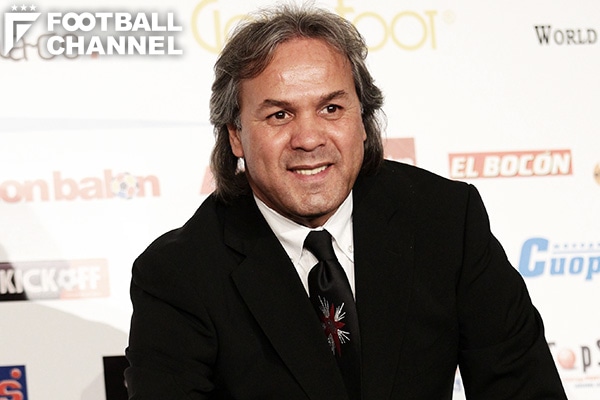 サッカー選手サイン　ラバー　マジェール お前は代表の敵だ！黙れ！」。アルジェリア代表監督、記者に前代未聞の