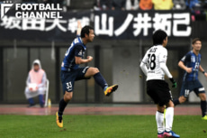 豪快な左足シュートで福岡をJ1昇格プレーオフ決勝に導いた山瀬