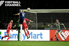 終了間際のヘディングシュートは相手GKに防がれたが、凄まじい迫力を感じさせた