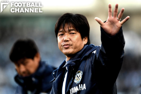 ジュビロ磐田の名波浩監督