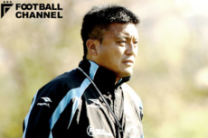 湘南ベルマーレの曹貴裁監督