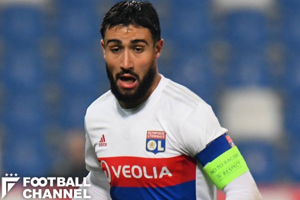 ナビル・フェキル